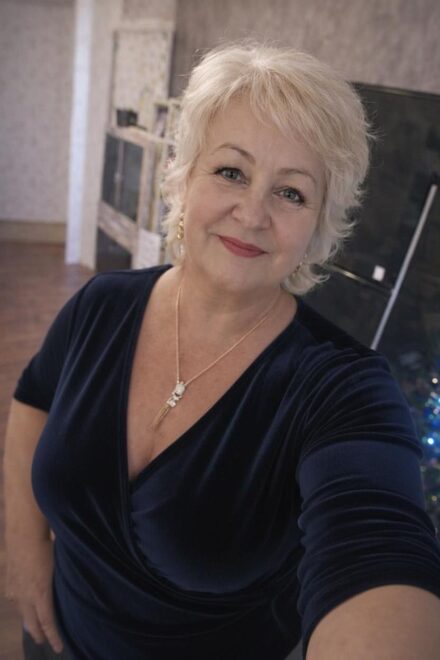 At 54, I Moved In With a Man I Barely Knew So I Wouldn’t Be a Burden to My Daughter