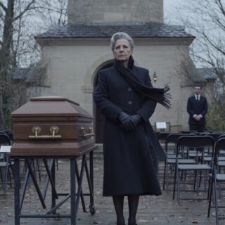 At my husband’s funeral, no one came except me. Our children chose parties over their father’s final goodbye.