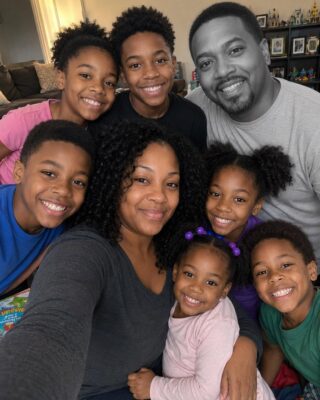 My Husband Died, Leaving Me With Six Children — Then I Found a Box He Had Hidden Inside Our Son’s Mattress
